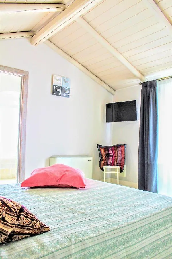 Nocleg ze śniadaniem Bed and Breakfast Dimora Vico Dei Nohi Lecce